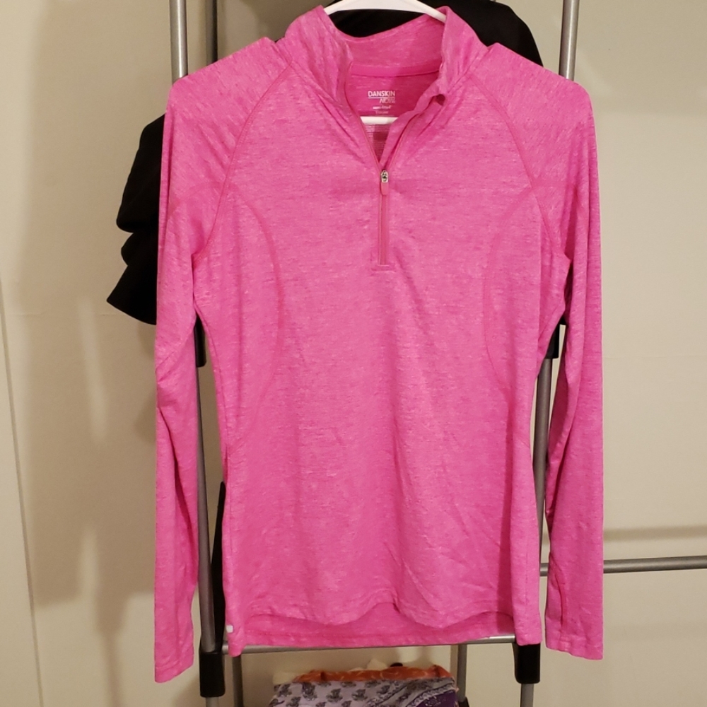 Long-sleeved workout top